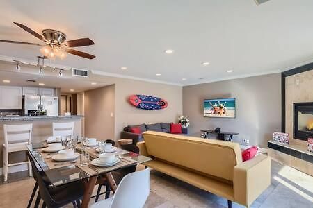 Awesome 3Br 2Bth 1 Block To Beach C2 Newport Beach Dış mekan fotoğraf