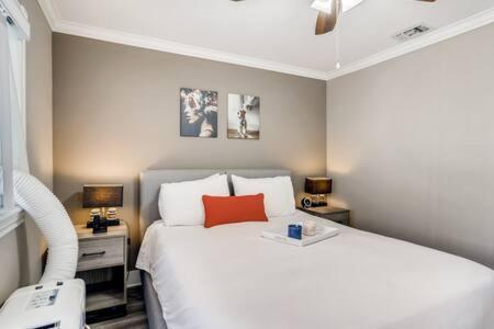 Awesome 3Br 2Bth 1 Block To Beach C2 Newport Beach Dış mekan fotoğraf
