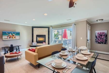 Awesome 3Br 2Bth 1 Block To Beach C2 Newport Beach Dış mekan fotoğraf
