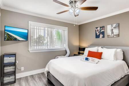 Awesome 3Br 2Bth 1 Block To Beach C2 Newport Beach Dış mekan fotoğraf