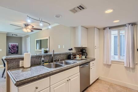 Awesome 3Br 2Bth 1 Block To Beach C2 Newport Beach Dış mekan fotoğraf